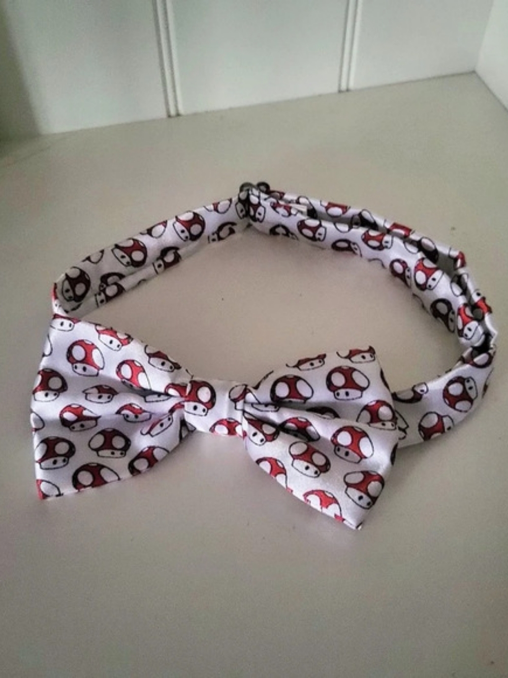 Super Mario Super Mushroom Print Bow Tie - Like New